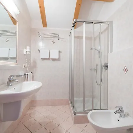 Kaserhof Hotel Valles