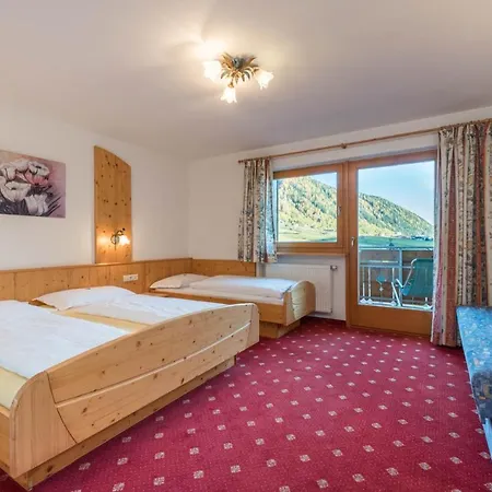 Kaserhof Hotel Valles